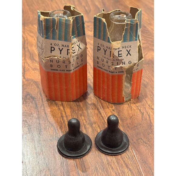 Vintage Antique Pyrex Glass Baby Bottles Rubber Plastic Nipples Collectible Set - Picture 1 of 8